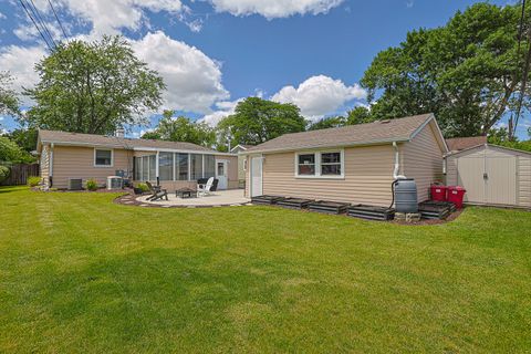 Tiny photo for 3910 EAGLE Lane, Rolling Meadows, IL 60008 (MLS # 12666299)
