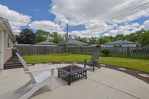 Tiny photo for 3910 EAGLE Lane, Rolling Meadows, IL 60008 (MLS # 12666299)