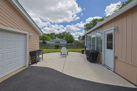 Tiny photo for 3910 EAGLE Lane, Rolling Meadows, IL 60008 (MLS # 12666299)