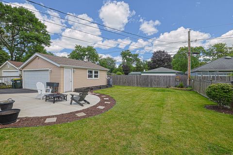 Tiny photo for 3910 EAGLE Lane, Rolling Meadows, IL 60008 (MLS # 12666299)
