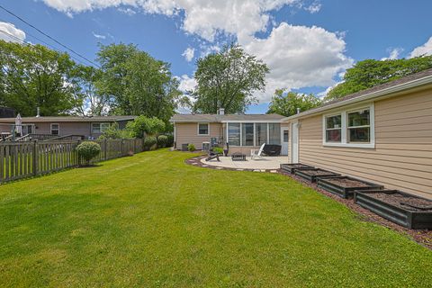 Tiny photo for 3910 EAGLE Lane, Rolling Meadows, IL 60008 (MLS # 12666299)