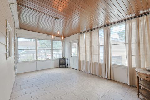Tiny photo for 3910 EAGLE Lane, Rolling Meadows, IL 60008 (MLS # 12666299)