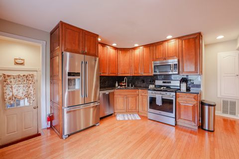 Tiny photo for 3910 EAGLE Lane, Rolling Meadows, IL 60008 (MLS # 12666299)