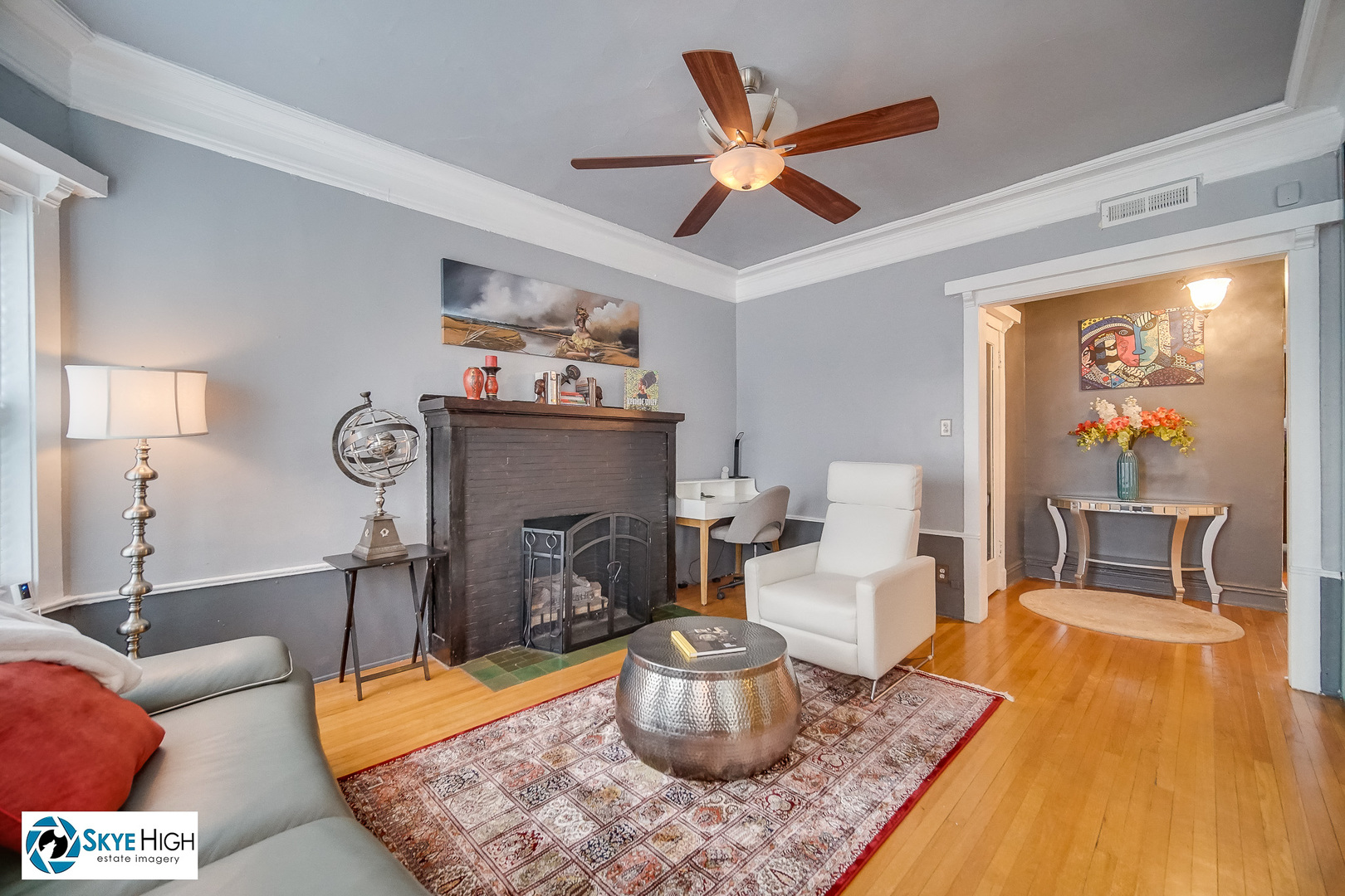 945 E Hyde Park Boulevard 2