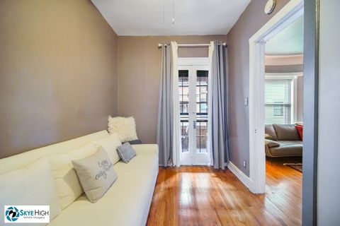 Tiny photo for 945 E Hyde Park Boulevard #2, Chicago, IL 60615 (MLS # 12438293)