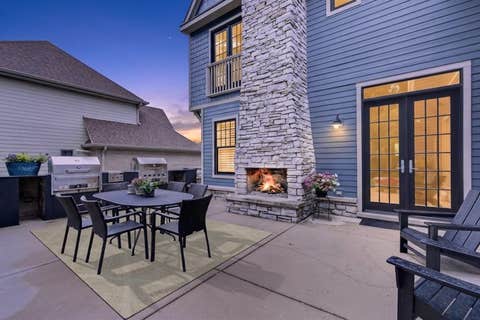 Tiny photo for 6421 Bentley Avenue, Willowbrook, IL 60527 (MLS # 12706967)