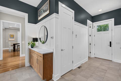 Tiny photo for 6421 Bentley Avenue, Willowbrook, IL 60527 (MLS # 12706967)