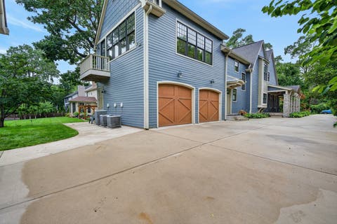 Tiny photo for 6421 Bentley Avenue, Willowbrook, IL 60527 (MLS # 12706967)