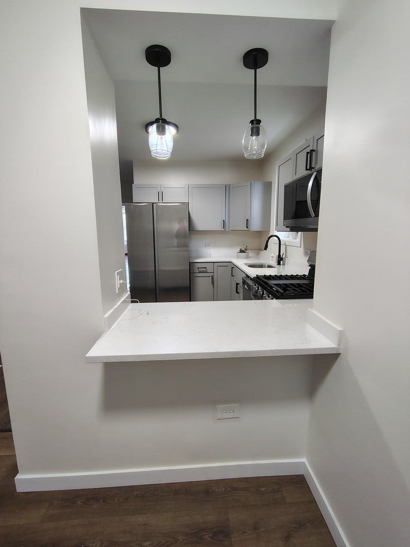 1623 S 58th Court
