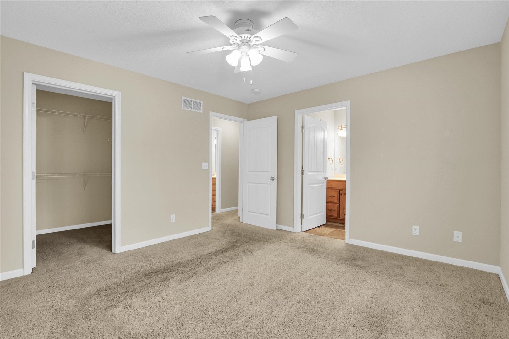 212 Medinah Court