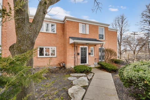 Photo of 491 OLD SURREY Lane #A, Hinsdale, IL 60521 (MLS # 12666720)
