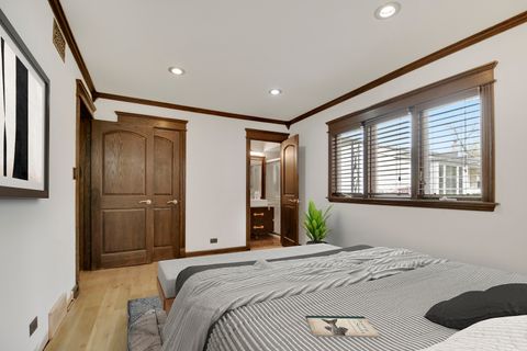 Tiny photo for 491 OLD SURREY Lane #A, Hinsdale, IL 60521 (MLS # 12666720)
