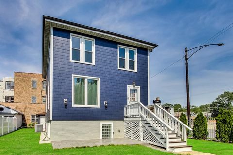 4356 N Kostner Avenue Chicago IL 60641