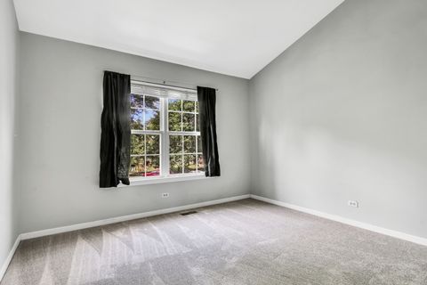 Tiny photo for 699 Snow Cap Court, Gurnee, IL 60031 (MLS # 12495453)