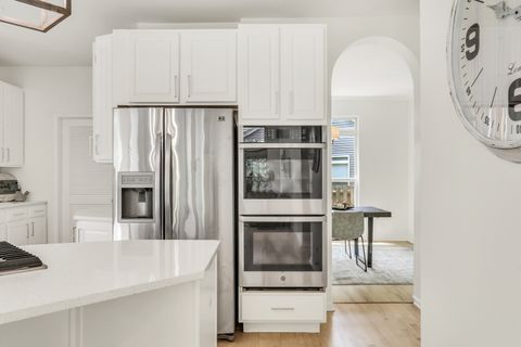 Tiny photo for 699 Snow Cap Court, Gurnee, IL 60031 (MLS # 12495453)