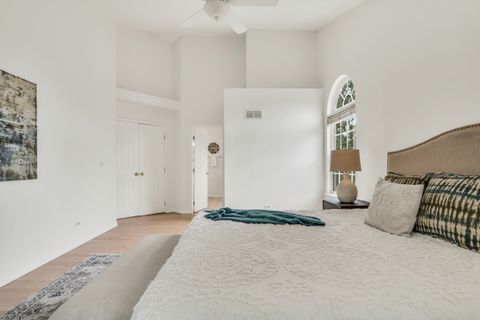 Tiny photo for 699 Snow Cap Court, Gurnee, IL 60031 (MLS # 12495453)