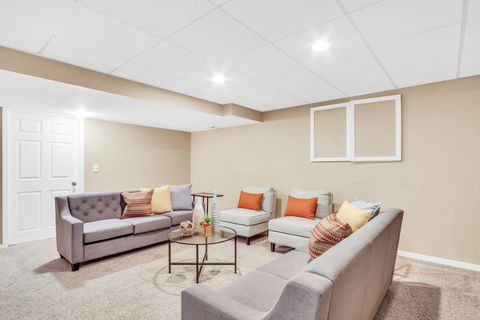 Tiny photo for 699 Snow Cap Court, Gurnee, IL 60031 (MLS # 12495453)