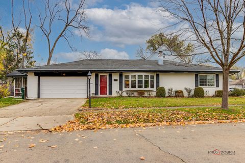 A home in Mundelein