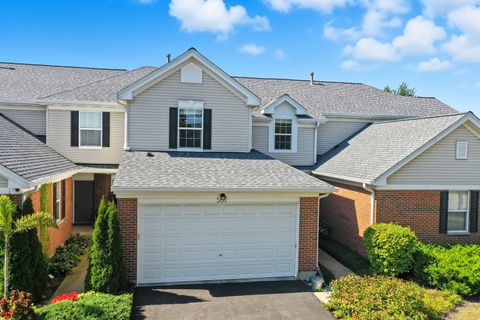 Photo of 507 Legend Lane, McHenry, IL 60050 (MLS # 12480426)