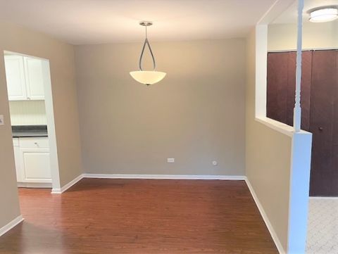 Tiny photo for 580 Mesa Drive #201, Hoffman Estates, IL 60169 (MLS # 12621364)