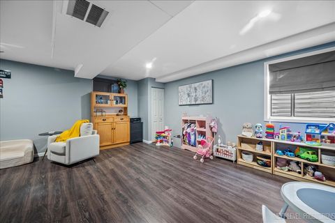 Tiny photo for 390 Windermere Way, Lake In The Hills, IL 60156 (MLS # 12483188)