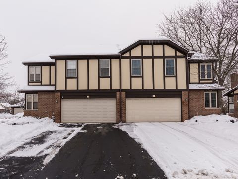 Photo of 2 Willow Bridge Way, Bloomingdale, IL 60108 (MLS # 12529505)