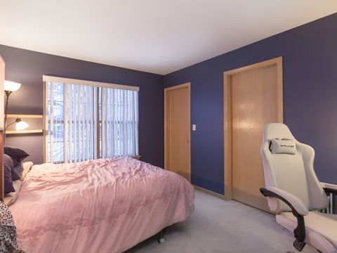 Tiny photo for 2 Willow Bridge Way, Bloomingdale, IL 60108 (MLS # 12529505)