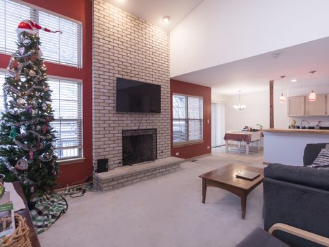 Tiny photo for 2 Willow Bridge Way, Bloomingdale, IL 60108 (MLS # 12529505)