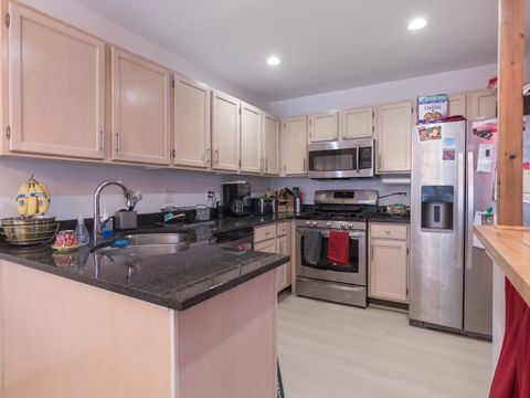 Tiny photo for 2 Willow Bridge Way, Bloomingdale, IL 60108 (MLS # 12529505)