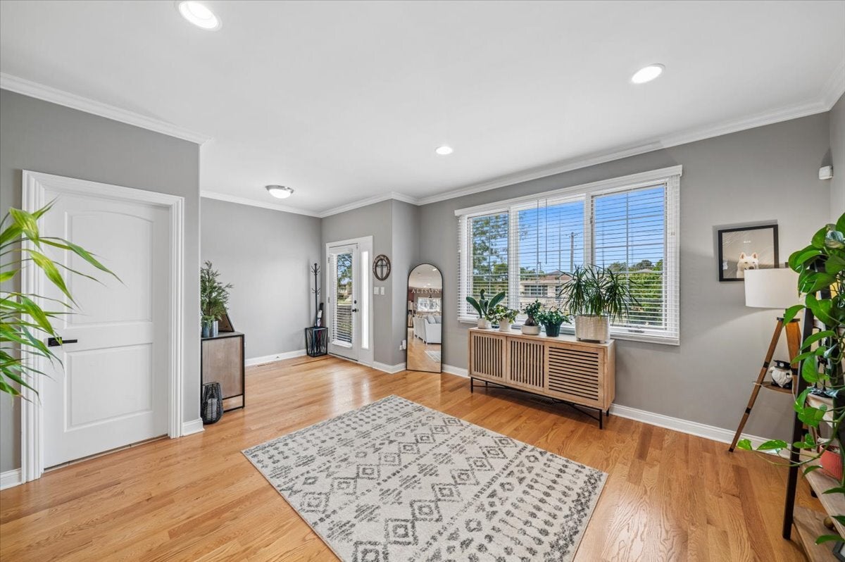 6829 W 64th Place
