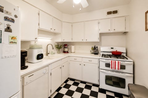 Tiny photo for 6325 N Sheridan Road #2106, Chicago, IL 60660 (MLS # 12723249)