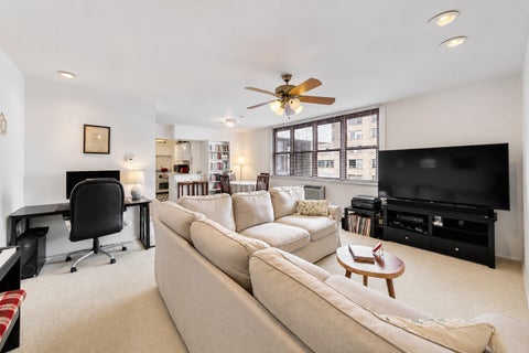 Tiny photo for 6325 N Sheridan Road #2106, Chicago, IL 60660 (MLS # 12723249)