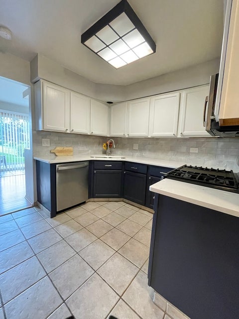 Tiny photo for 110 Bent Creek Court, Palatine, IL 60067 (MLS # 12641164)