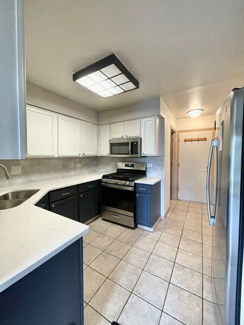 Tiny photo for 110 Bent Creek Court, Palatine, IL 60067 (MLS # 12641164)