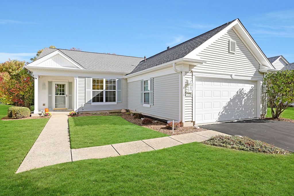 Photo for 13728 Chestnut Lane, Huntley, IL 60142 (MLS # 12500837)