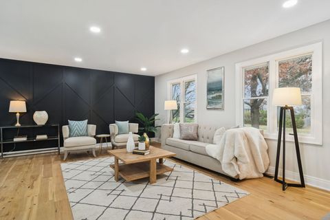 Tiny photo for 1420 Hassell Road, Hoffman Estates, IL 60169 (MLS # 12588194)