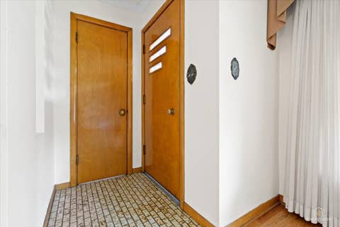 Tiny photo for 9253 S Sacramento Avenue, Evergreen Park, IL 60805 (MLS # 12693518)