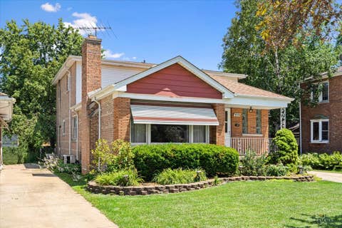 Tiny photo for 9253 S Sacramento Avenue, Evergreen Park, IL 60805 (MLS # 12693518)