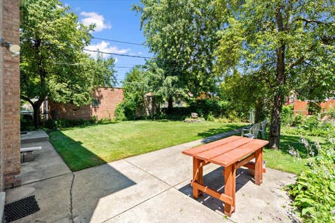 Tiny photo for 9253 S Sacramento Avenue, Evergreen Park, IL 60805 (MLS # 12693518)