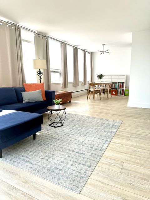 Tiny photo for 6171 N Sheridan Road #2202, Chicago, IL 60660 (MLS # 12425234)