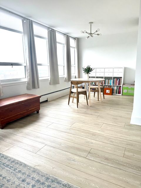 Tiny photo for 6171 N Sheridan Road #2202, Chicago, IL 60660 (MLS # 12425234)