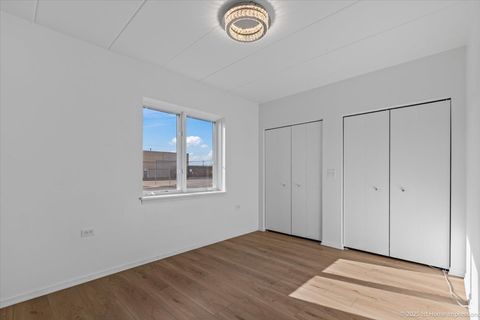 Tiny photo for 5520 W 115TH Street #101, Oak Lawn, IL 60453 (MLS # 12525157)