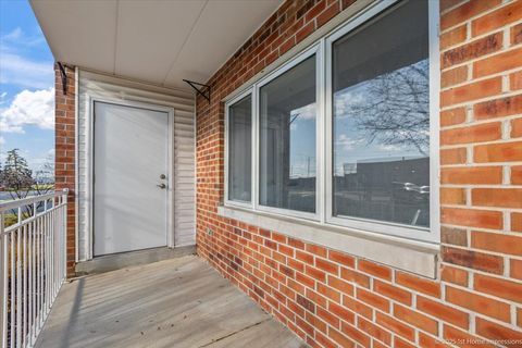 Tiny photo for 5520 W 115TH Street #101, Oak Lawn, IL 60453 (MLS # 12525157)