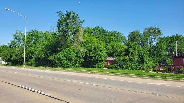 19w068 North Avenue