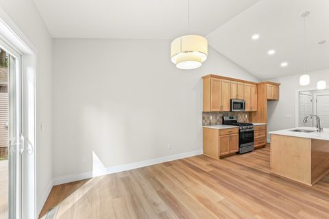 Tiny photo for 2015 Cureton Drive #A, Urbana, IL 61801 (MLS # 12503257)