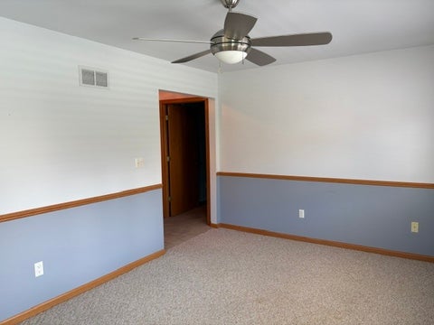 Tiny photo for 32 S Juniper Drive, North Aurora, IL 60542 (MLS # 12742543)