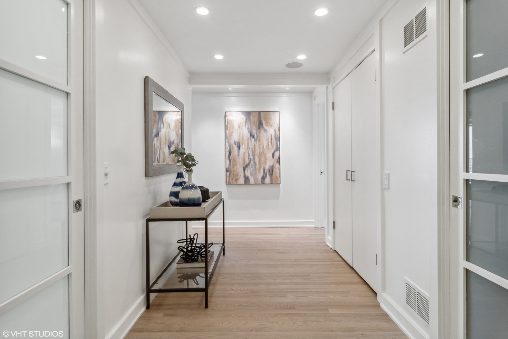 161 E CHICAGO Avenue 45FG