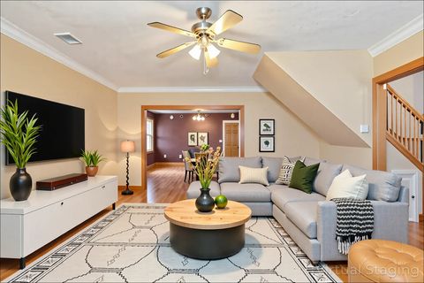 Tiny photo for 1301 Oak Park Avenue, Berwyn, IL 60402 (MLS # 12427127)