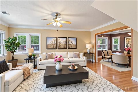 Tiny photo for 1301 Oak Park Avenue, Berwyn, IL 60402 (MLS # 12427127)