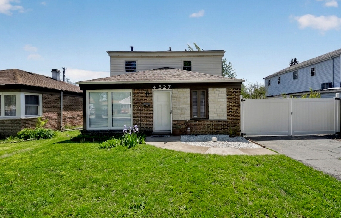 4527 W 83rd Street